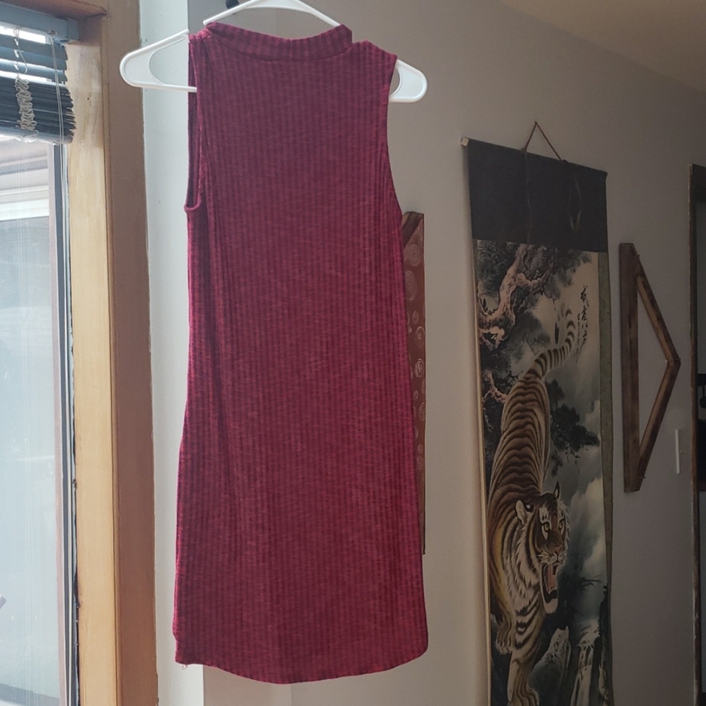 Dress - Picture 3 of 3